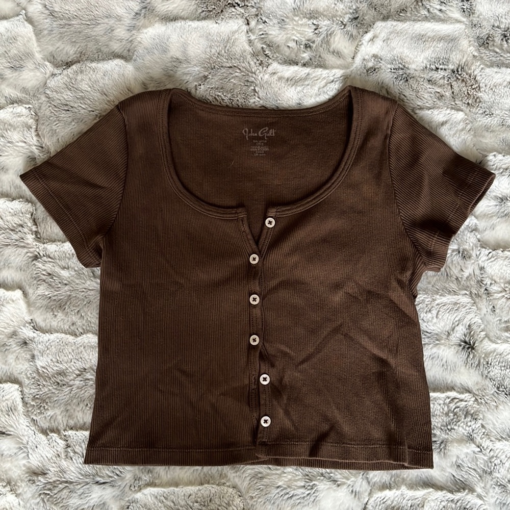 Brandy Melville Button up Baby Tee // Brown // OS